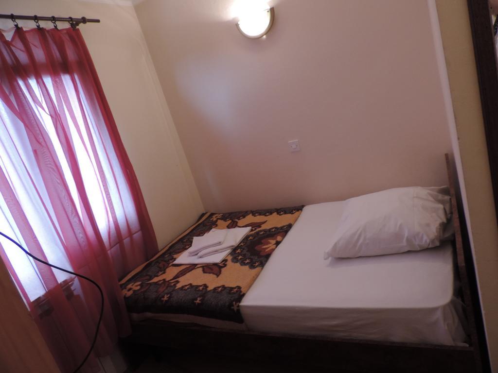 Bed And Breakfast Victoria Ogulin Rum bild